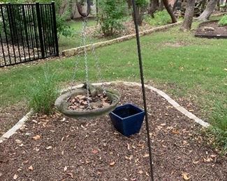 $28- Resin bird feeder on a metal shepherds hook