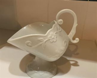$22- Porcelain sugar bowl scuttle