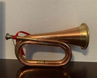 $50- Vintage brass and copper bugle 