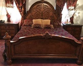 Bedding will be sold separately. Mattress is adjustable tempur-pedic with two remotes 