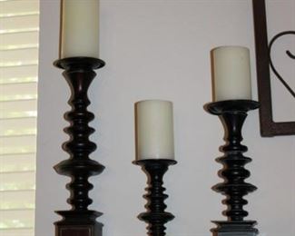 SET OF CANDLE HOLDERS