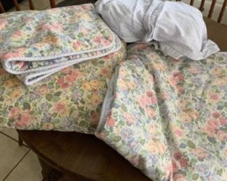 Laura Ashley Full Size Bedding Set