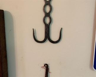 Iron kitchen hooks