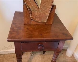 One drawer work table; large dictionary stand and dictionary