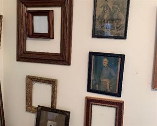 Assorted pictures and frames; Robert E. Lee