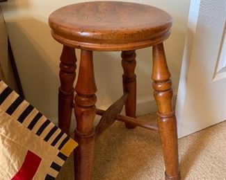4 legged stool