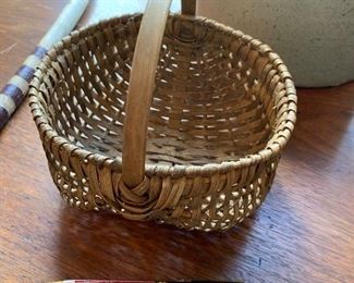 Mini buttocks basket