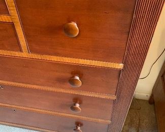 Ohio bonnet dresser