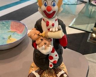 Does anyone like clowns really