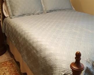 Four post bed by Tommy Bahama