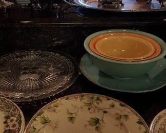 Pyrex nesting bowls