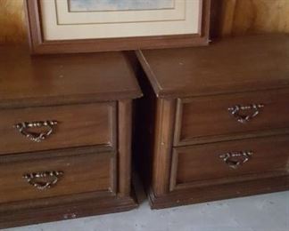 Pr. bedside tables