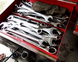 Crescent wrenches for the really big bolts
