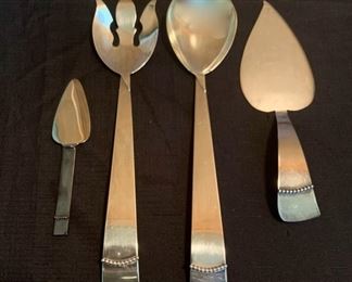 CLEARANCE !  $5.00  now, was $16.00......Plated Serving Pieces Triple Crown (M154) 