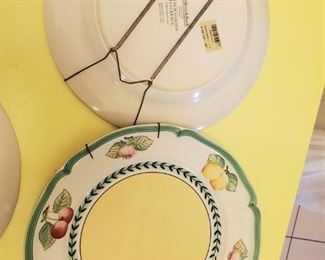 2 "French Garden Fleurence" plates