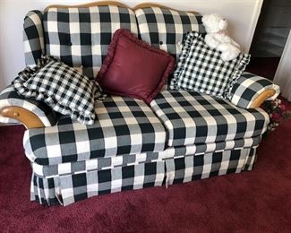 Green Plaid Sofa and Love Seat - In excellent condition !  