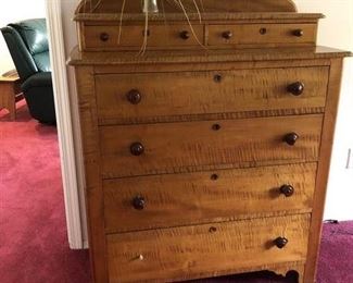 Antique chest of drawers.