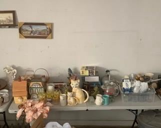 Pictures, vases, books and more