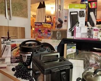 Kitchen Accessories (Most Brand New)