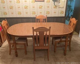Vintage Broyhill Dining Table and Chairs