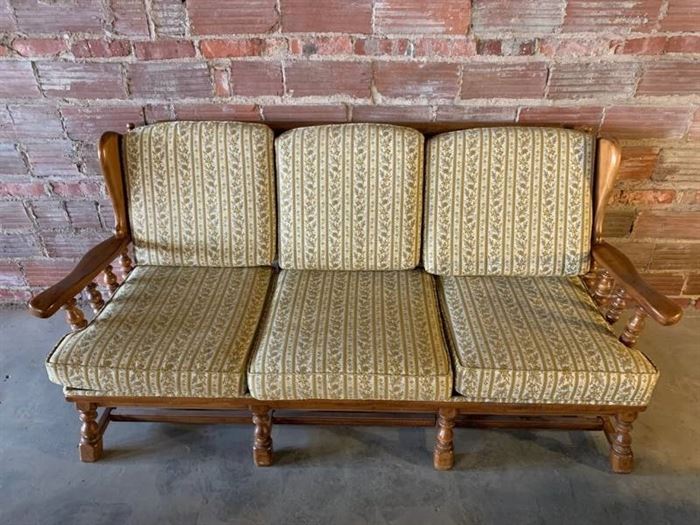 Beautiful Ethan Allen Traditional Classics Couch