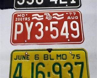 Lot of 3 Vintage Licence Plates (two 1977 & 1975)