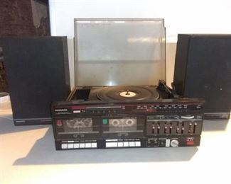 Vintage Magnavox Dual Cassette, Radio And Record Player With Two Speakers Tested And Working