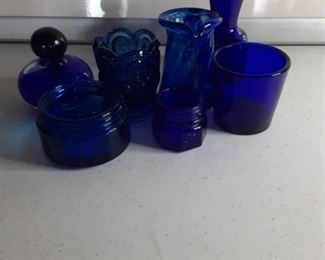 Lot 7 Cobalt Decor. 1 perfume bottle