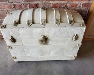 Vintage Painted Barrel Drum Trunk