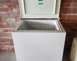 6.2 CU Ft Deep Freeze