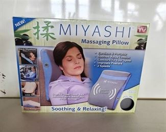 Miyashi Massaging Pillow - In Box