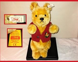 Steiff Winnie the Pooh in Excellent Condition 
