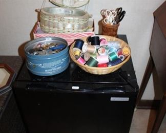 MINI FRIDGE, SEWING NOTIONS