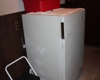 FREEZER, STEP STOOL