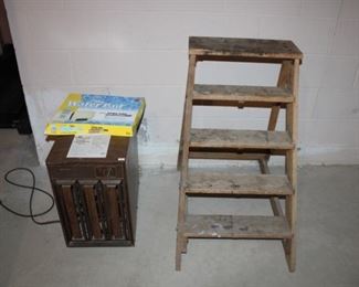 DEHUMIDIFIER, WOOD LADDER