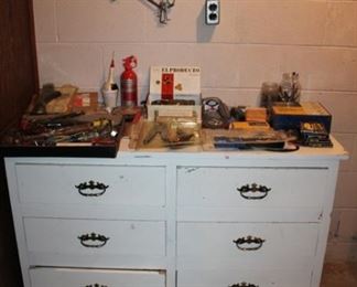 DRESSER, TOOLS