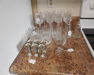 Assorted glassware - some Longchamp Cristal.