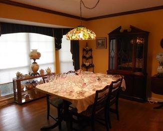 Lammert Furniture Co - Beautiful Mahogany Dining Room Set w/Double Pestal, Table and One Leaf, Chippendale Side, 5 Chairs and One Host Chair, China Cabinet and Buffet.