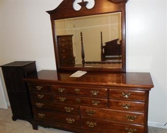 Cherry Cort Dixie Bedroom Set (Schubert Design)                 dresser/mirror