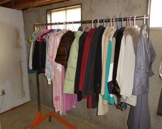 Clothes, ladies - size Medium to Large and size 12-14