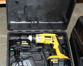 DeWalt 18V Cordless Drill Model DW989 With Charger And Case