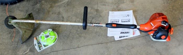 Echo Gas Powered String Trimmer Model GT225 With Owner's Manual And Stihl 2.7mm String