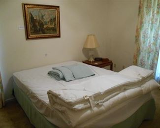 oil painting, queen-size bed, side table, tamp, beddings
