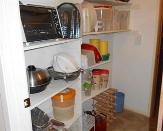 Tupperware, baking pans, Wok, Toaster oven 