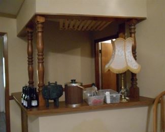 Ice buckets, lamp, mics.