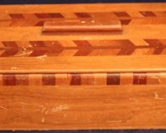 Lot# 2039 - Vintage Inlaid Wood Box