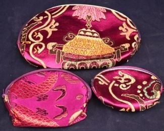 Lot# 2112 - Set of 3 Zippered Pouches