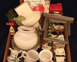 Lot# 2121 - Tray Lot of Assorted Items