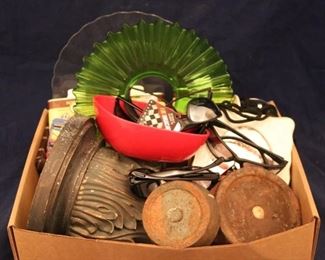 Lot# 2151 - Tray Lot of Assorted Items