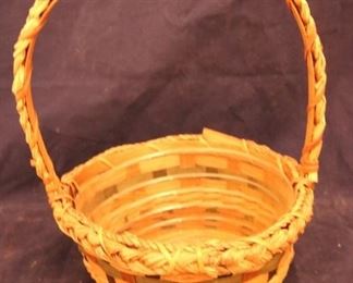 Lot# 2205 - Vintage Basket